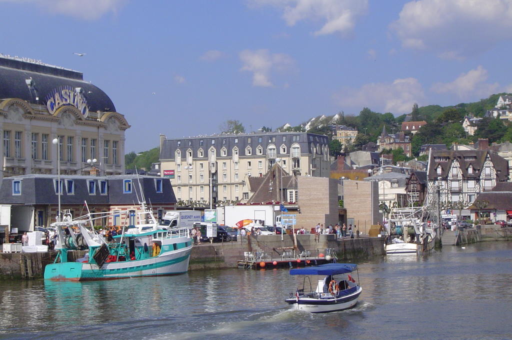 Sowell Hotels Le Beach Trouville-sur-Mer Kültér fotó