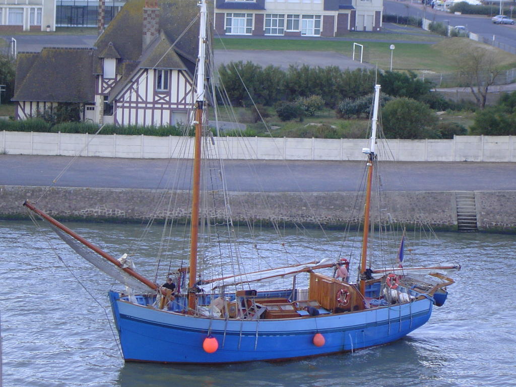 Sowell Hotels Le Beach Trouville-sur-Mer Kültér fotó