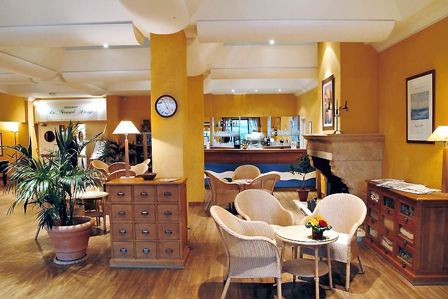 Sowell Hotels Le Beach Trouville-sur-Mer Kültér fotó